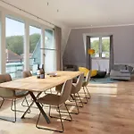 Paradies Mit Terrasse Und Sauna By Interhome شقة